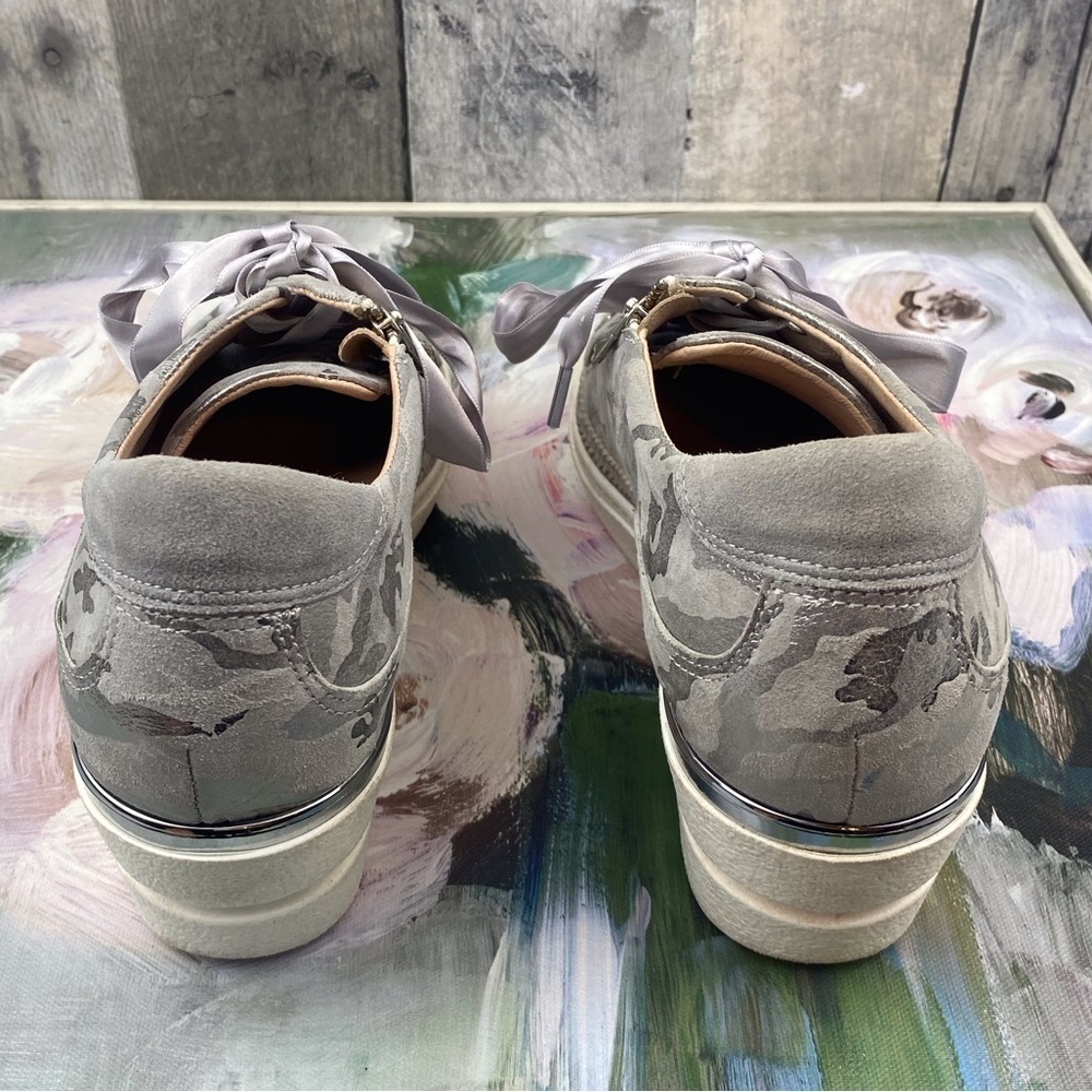 Softwaves Metallic Silver Camo Sneakers Size 7.5. - Picture 10 of 13